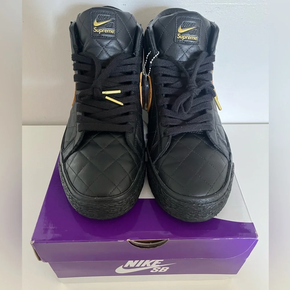 Nike SB Blazer Mid QS Supreme Black, Used (Size US Men’s 10.0) - Picture 3 of 5